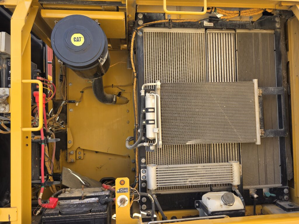 CAT 323FL - Bager guseničar: slika 5 CAT 323FL - Bager guseničar: slika 5