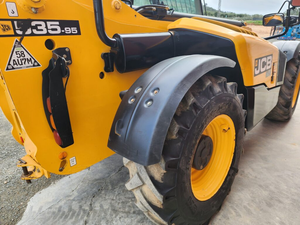JCB 535-95 - Teleskopski upravljač: slika 4 JCB 535-95 - Teleskopski upravljač: slika 4