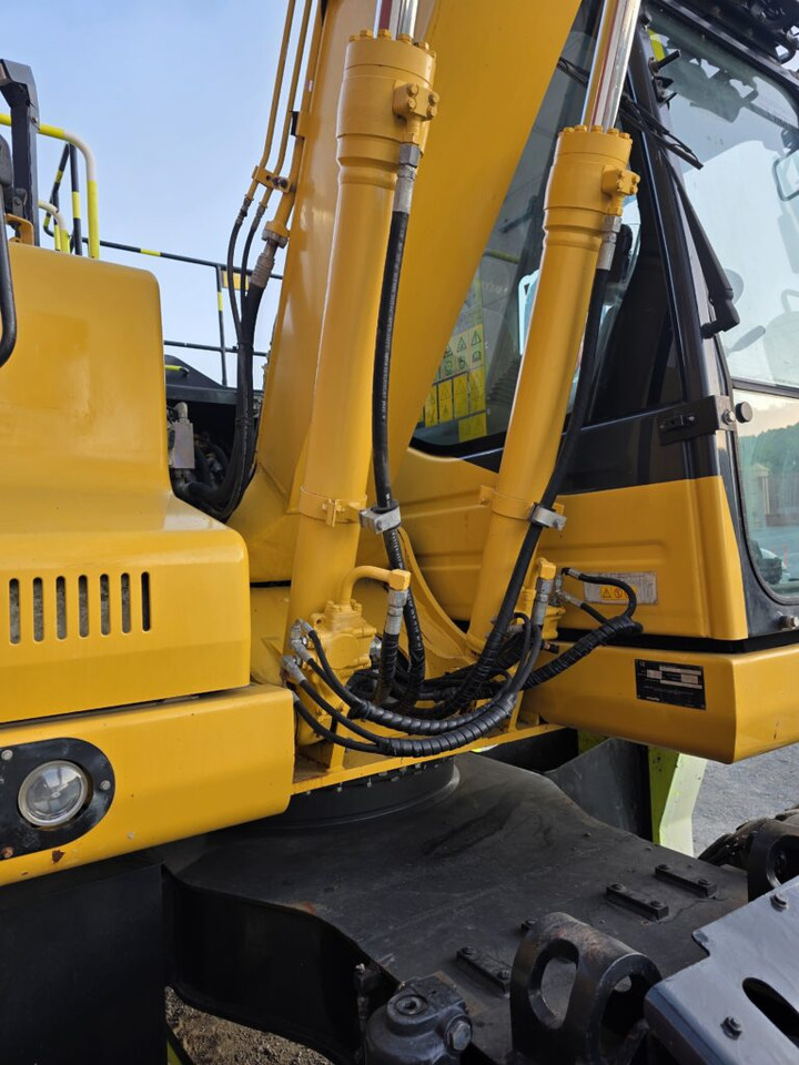 KOMATSU PW148-11 - Bager točkaš: slika 4 KOMATSU PW148-11 - Bager točkaš: slika 4