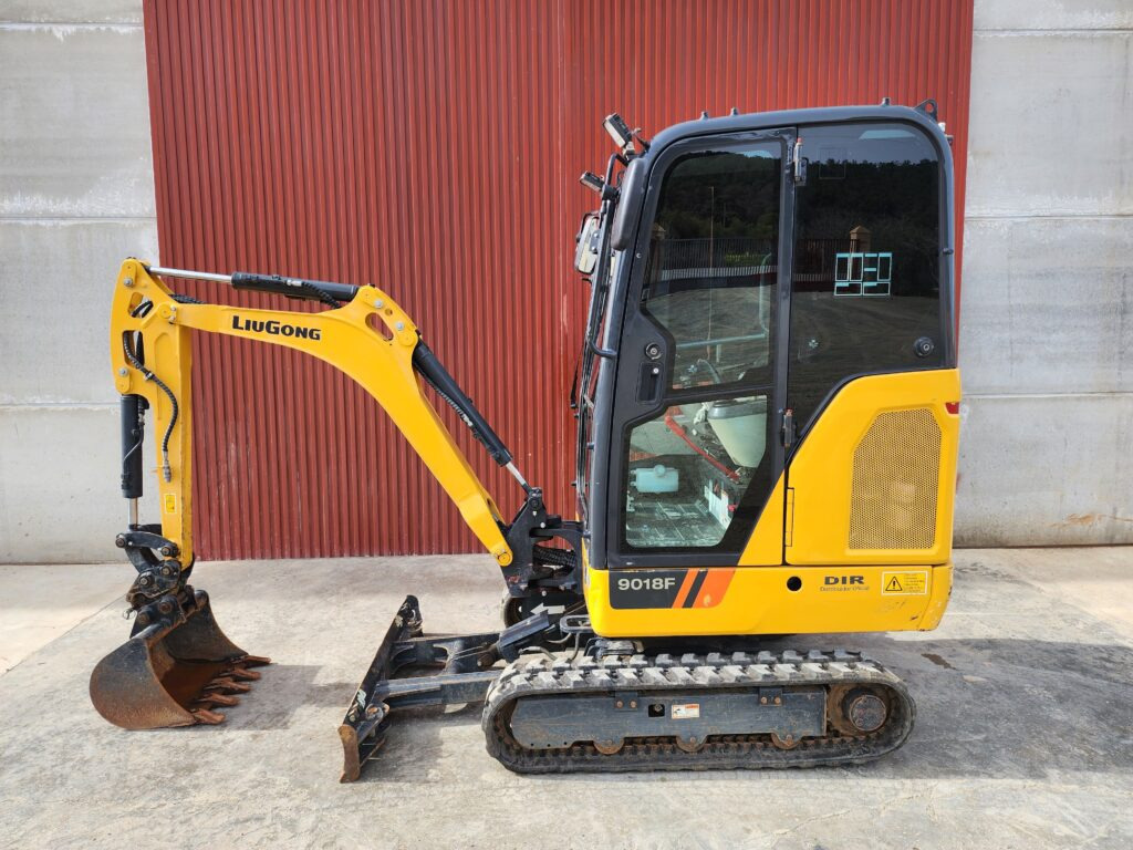 LIUGONG 9018F - Mini bager: slika 1 LIUGONG 9018F - Mini bager: slika 1