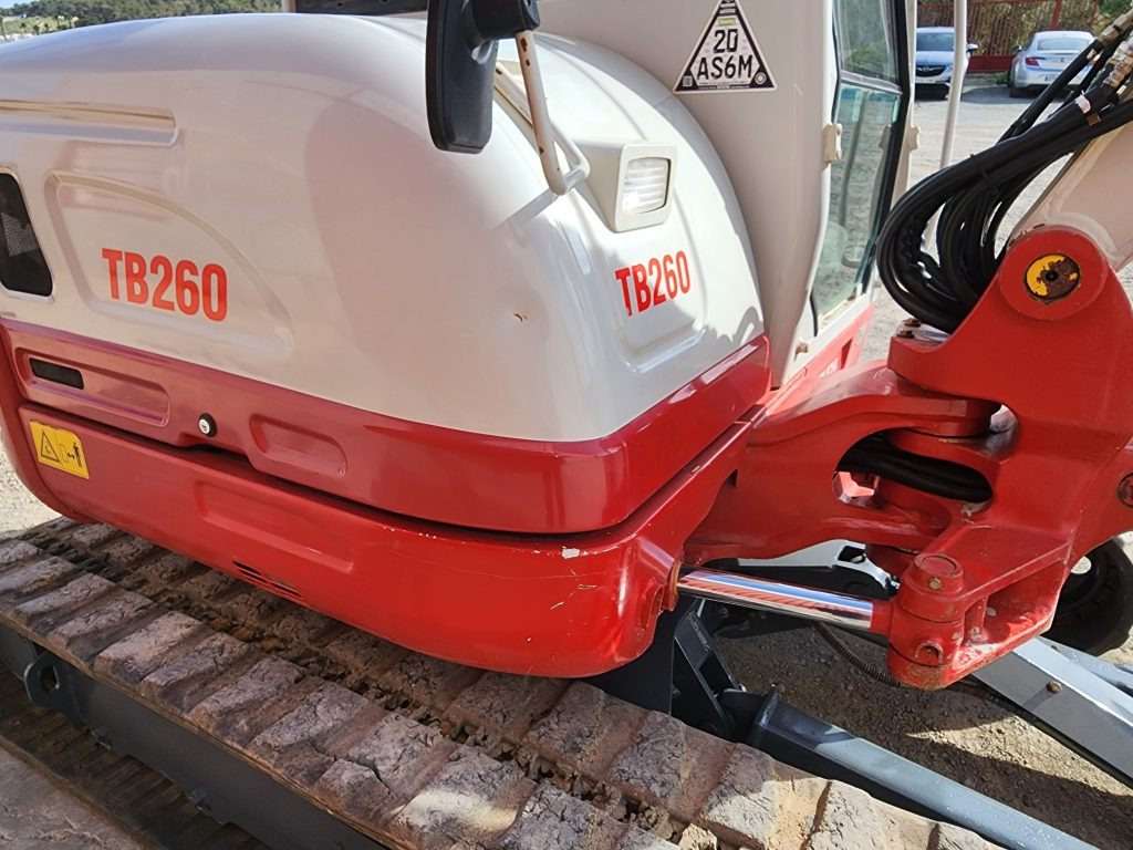TAKEUCHI TB260 - Mini bager: slika 4 TAKEUCHI TB260 - Mini bager: slika 4