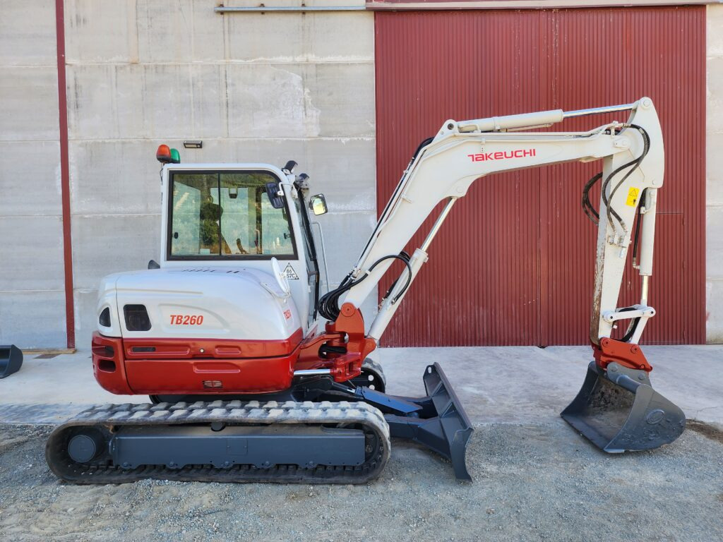 TAKEUCHI TB260 - Mini bager: slika 2 TAKEUCHI TB260 - Mini bager: slika 2