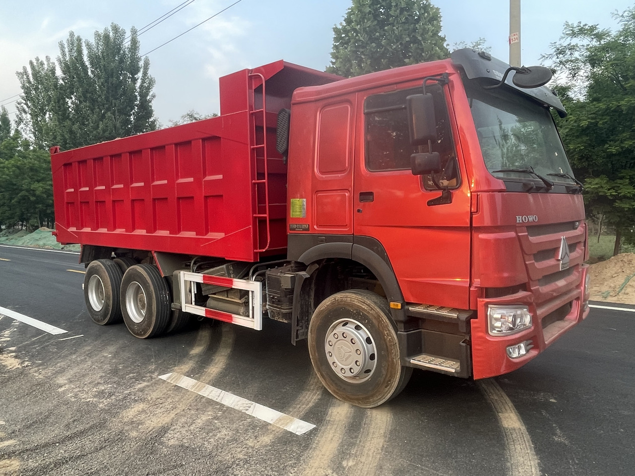 6X4 SINOTRUK HOWO DUMP TRUCK TIPPER 2020 - Istovarivač: slika 1 6X4 SINOTRUK HOWO DUMP TRUCK TIPPER 2020 - Istovarivač: slika 1
