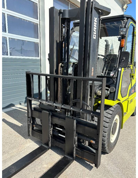 Clark C 50 SD Dieselstapler 5000kg, 4500mm, Triplex - Dizel viljuškar: slika 5 Clark C 50 SD Dieselstapler 5000kg, 4500mm, Triplex - Dizel viljuškar: slika 5