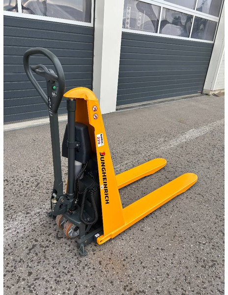 Jungheinrich Scherenhubwagen AMX 10e - Slagač: slika 2 Jungheinrich Scherenhubwagen AMX 10e - Slagač: slika 2