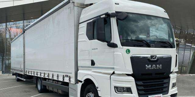 MAN TGX18.470 4x2 LL Retarder (8830) - Kamion sa ceradom: slika 2 MAN TGX18.470 4x2 LL Retarder (8830) - Kamion sa ceradom: slika 2
