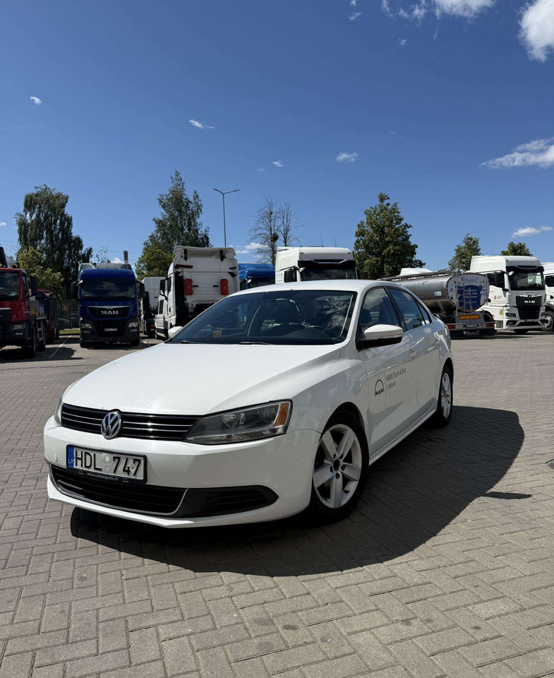 Volkswagen Jetta - Limuzina: slika 1 Volkswagen Jetta - Limuzina: slika 1