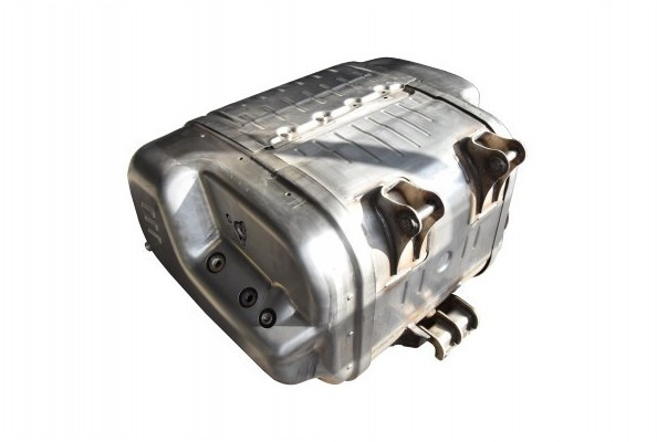 Katalysator EURO 6 IVECO Eurocargo - 5801391046 5802031994 5802031995 - Katalizator za Kamion: slika 3 Katalysator EURO 6 IVECO Eurocargo - 5801391046 5802031994 5802031995 - Katalizator za Kamion: slika 3