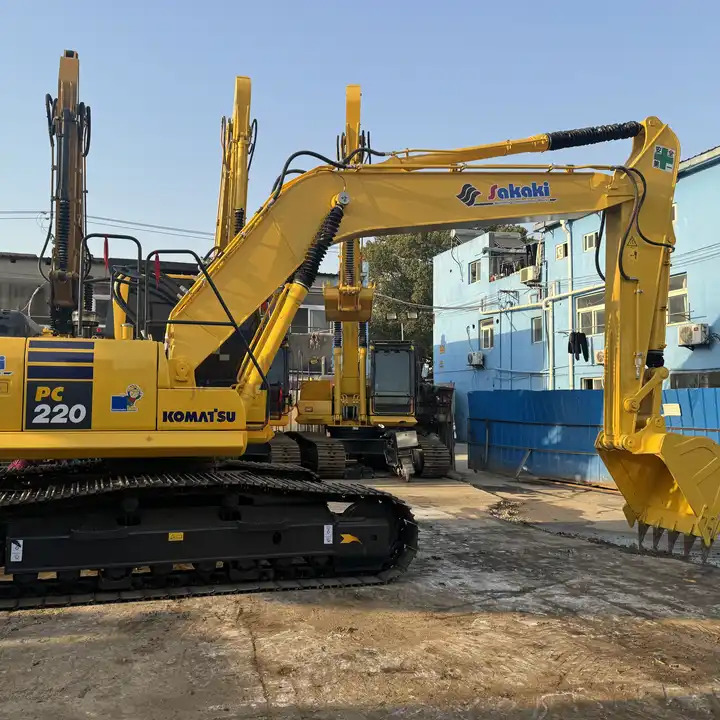 2020 Year Komastu Crawler Excavator Pc220-8 Pc220lc-8 In Excellent Condition,22ton Used Komatsu Excavator For Sale In Shanghai - Bager guseničar: slika 2 2020 Year Komastu Crawler Excavator Pc220-8 Pc220lc-8 In Excellent Condition,22ton Used Komatsu Excavator For Sale In Shanghai - Bager guseničar: slika 2