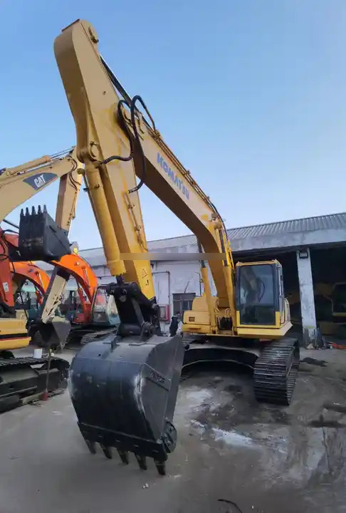 2022 model Komatsu 22 ton PC220-8 crawler digger PC200 Cheap used Original Japan PC220-8N crawler excavator original - Bager guseničar: slika 5 2022 model Komatsu 22 ton PC220-8 crawler digger PC200 Cheap used Original Japan PC220-8N crawler excavator original - Bager guseničar: slika 5