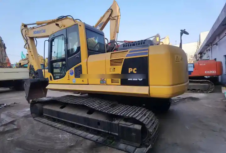 2022 model Komatsu 22 ton PC220-8 crawler digger PC200 Cheap used Original Japan PC220-8N crawler excavator original - Bager guseničar: slika 3 2022 model Komatsu 22 ton PC220-8 crawler digger PC200 Cheap used Original Japan PC220-8N crawler excavator original - Bager guseničar: slika 3