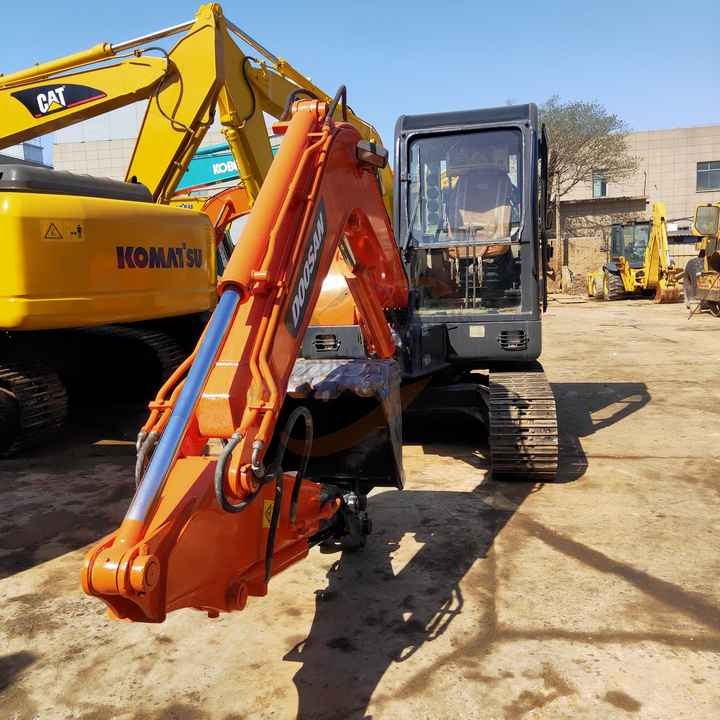 Awesome Performance Korea Imported Small Scale Used Doosan Dh60 Excavator - Bager guseničar: slika 2 Awesome Performance Korea Imported Small Scale Used Doosan Dh60 Excavator - Bager guseničar: slika 2
