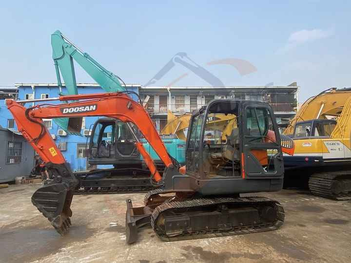 Bager guseničar Awesome Performance good price Korea Imported Small Scale Used Doosan Dx60 Excavator: slika 6