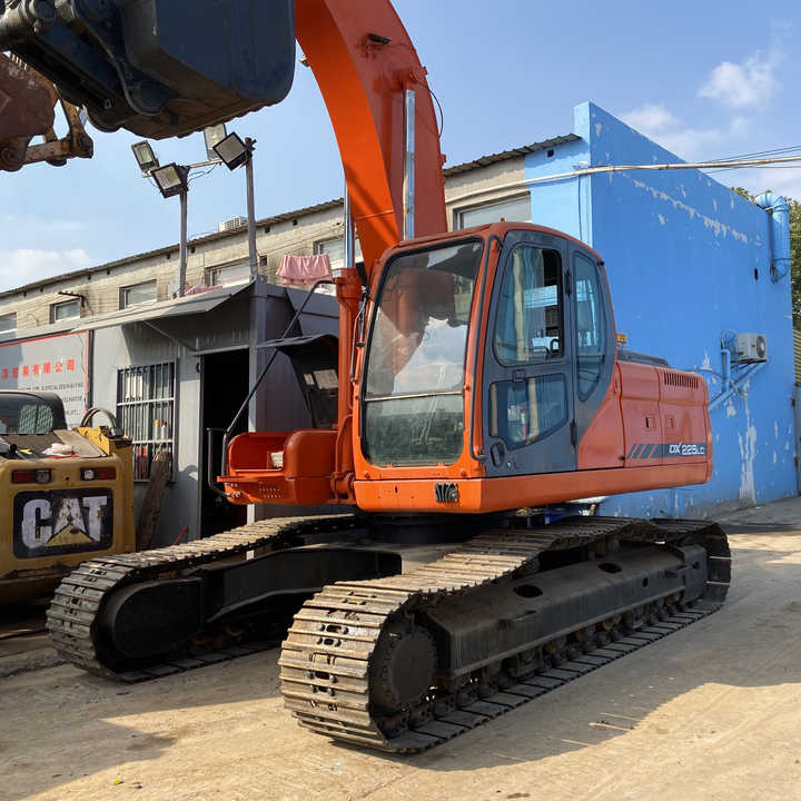 Best Selling DOOSAN excavator machine construction used machinery equipment dx225 DX60 DX70 DH60 DH220 used excavators in stock - Bager: slika 1 Best Selling DOOSAN excavator machine construction used machinery equipment dx225 DX60 DX70 DH60 DH220 used excavators in stock - Bager: slika 1