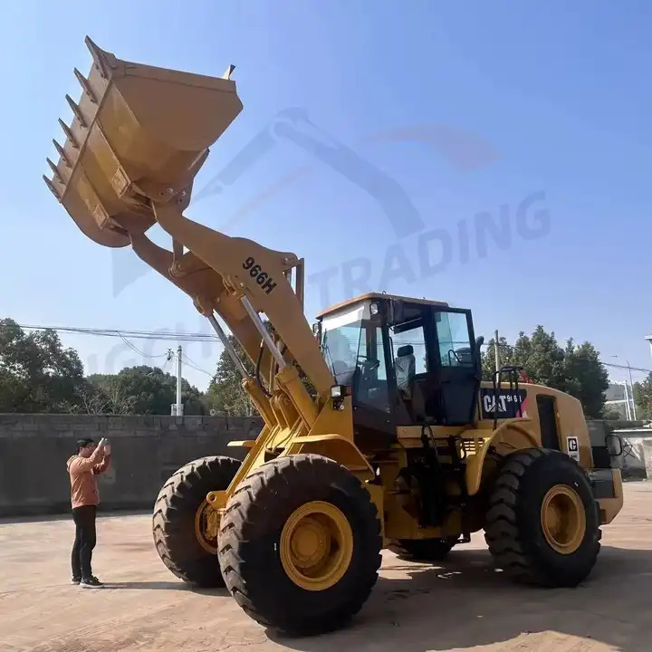 Cheap price Japan used CAT 966H wheel loader Original condition second hand caterpillar 966 wheel used loader - Utovarivač točkaš: slika 1 Cheap price Japan used CAT 966H wheel loader Original condition second hand caterpillar 966 wheel used loader - Utovarivač točkaš: slika 1