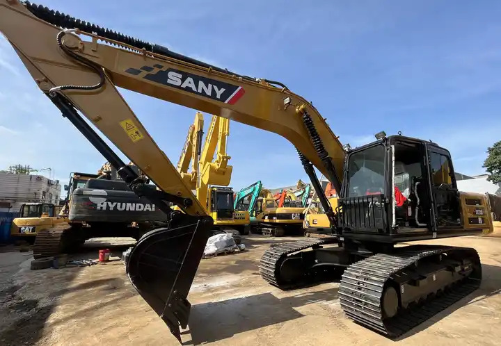 China Made Top Excavator Brand 90% New 21.5ton Sany Crawler Excavator In Perfect Condition With Reasonable Price in Shanghai - Bager guseničar: slika 5 China Made Top Excavator Brand 90% New 21.5ton Sany Crawler Excavator In Perfect Condition With Reasonable Price in Shanghai - Bager guseničar: slika 5