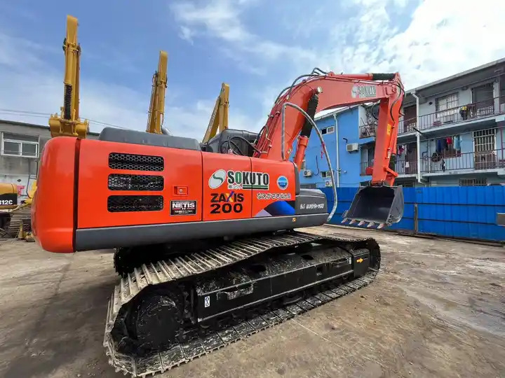 Excavadoras de segunda mano Hitachi Used excavator Hitachi ZX120 Japanese Hitachi second hand - Bager: slika 4 Excavadoras de segunda mano Hitachi Used excavator Hitachi ZX120 Japanese Hitachi second hand - Bager: slika 4