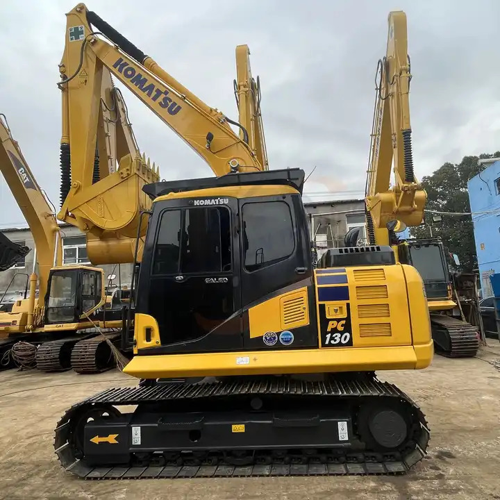 GOOD CONDITION 90% New japan original low hourS used Komatsu PC130-7 excavator for hot sale WITH free shipping - Bager guseničar: slika 1 GOOD CONDITION 90% New japan original low hourS used Komatsu PC130-7 excavator for hot sale WITH free shipping - Bager guseničar: slika 1