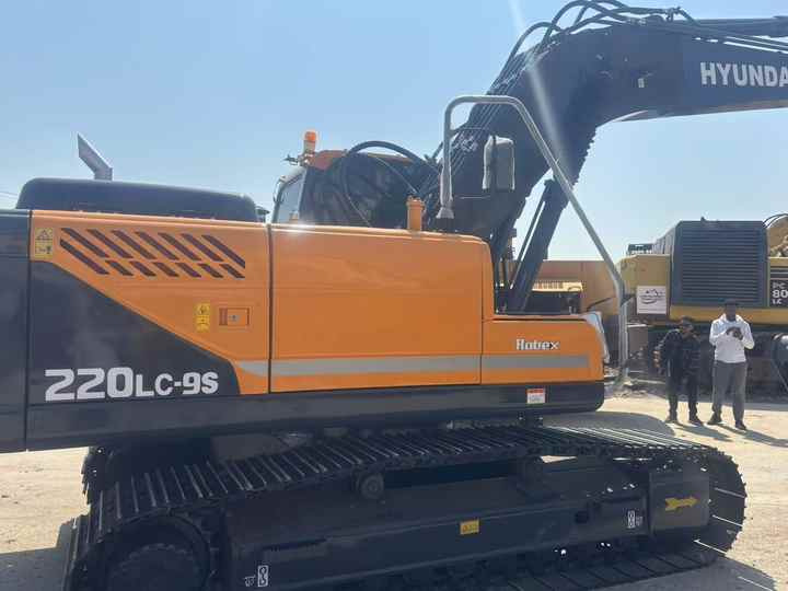 Heavy-duty Original Used Hyundai 220 Excavator Hyundai 220LC-9s 220LC-7 220lc Excavator for Sale in Stock - Bager: slika 5 Heavy-duty Original Used Hyundai 220 Excavator Hyundai 220LC-9s 220LC-7 220lc Excavator for Sale in Stock - Bager: slika 5