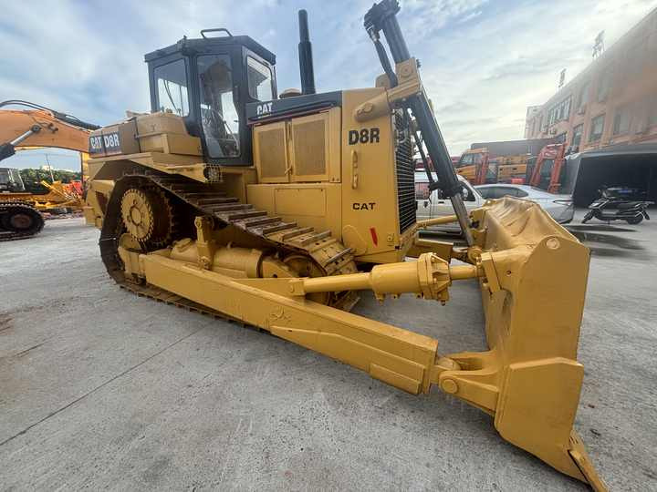 High Efficiency Used Caterpillar Bulldozer cat d8r Used Caterpillar d7g 6g d8r - Buldožer: slika 3 High Efficiency Used Caterpillar Bulldozer cat d8r Used Caterpillar d7g 6g d8r - Buldožer: slika 3
