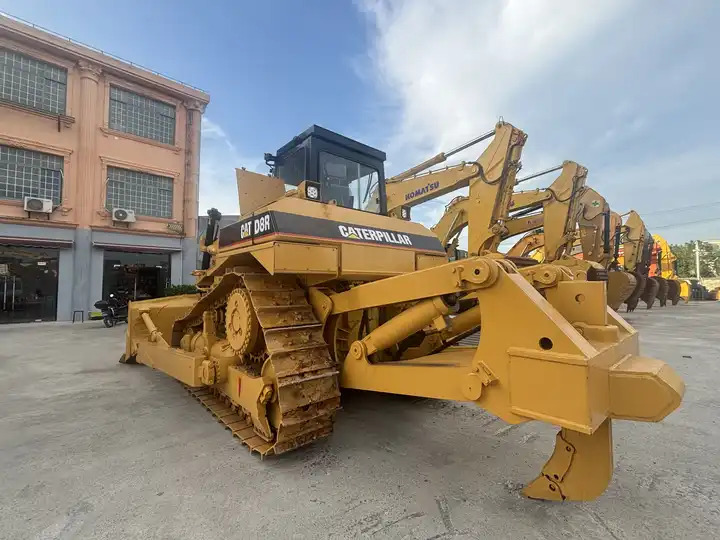 High Efficiency Used Caterpillar Bulldozer cat d8r Used Caterpillar d7g 6g d8r - Buldožer: slika 4 High Efficiency Used Caterpillar Bulldozer cat d8r Used Caterpillar d7g 6g d8r - Buldožer: slika 4