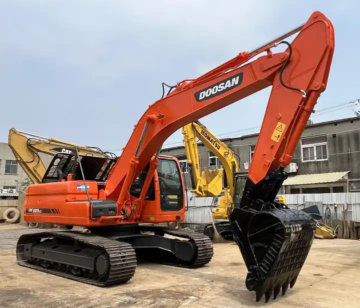High Quality Korea Made 2019 Year Doosan Brand Dx225 Dx225lc Dx225lca Crawler Excavator - Bager guseničar: slika 1 High Quality Korea Made 2019 Year Doosan Brand Dx225 Dx225lc Dx225lca Crawler Excavator - Bager guseničar: slika 1