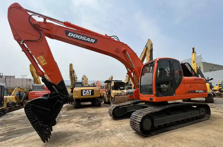 High Quality Korea Made 2019 Year Doosan Brand Dx225 Dx225lc Dx225lca Crawler Excavator - Bager guseničar: slika 3 High Quality Korea Made 2019 Year Doosan Brand Dx225 Dx225lc Dx225lca Crawler Excavator - Bager guseničar: slika 3