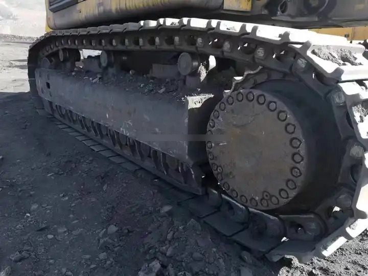 High Quality Used Crawler second hand digger PC800 large Excavator with buckets for sale 80ton Used Crawler second hand digger - Bager guseničar: slika 5 High Quality Used Crawler second hand digger PC800 large Excavator with buckets for sale 80ton Used Crawler second hand digger - Bager guseničar: slika 5