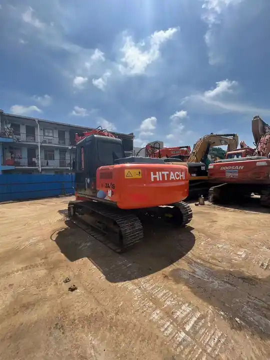 Hot sale Used excavator hitachi zx 120 Japan brand hitachi zaxis 120 excavator 12Ton excavator machine digger - Bager guseničar: slika 2 Hot sale Used excavator hitachi zx 120 Japan brand hitachi zaxis 120 excavator 12Ton excavator machine digger - Bager guseničar: slika 2