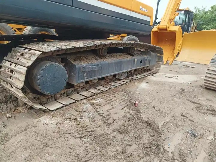 Hyundai 220LC-9s excavator Cheap Price Used large Excavator 22 Ton Hydraulic Digger Crawler in China - Bager guseničar: slika 2 Hyundai 220LC-9s excavator Cheap Price Used large Excavator 22 Ton Hydraulic Digger Crawler in China - Bager guseničar: slika 2
