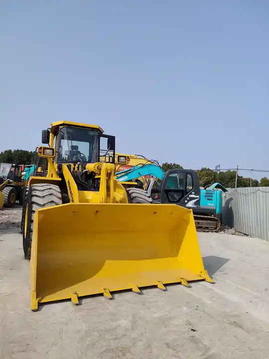 Japan original Used Komatsu WA380 WA 470 payloader komatsu front end loader komatsu wa380-3 WA470-3 loader - Utovarivač točkaš: slika 2 Japan original Used Komatsu WA380 WA 470 payloader komatsu front end loader komatsu wa380-3 WA470-3 loader - Utovarivač točkaš: slika 2
