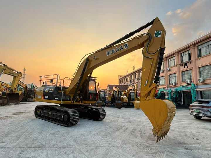 Original Japan Cat Excavadora Caterpillar 330D2L Excavator Digger Cat 330d Heavy Machinery for Construction - Bager: slika 5 Original Japan Cat Excavadora Caterpillar 330D2L Excavator Digger Cat 330d Heavy Machinery for Construction - Bager: slika 5