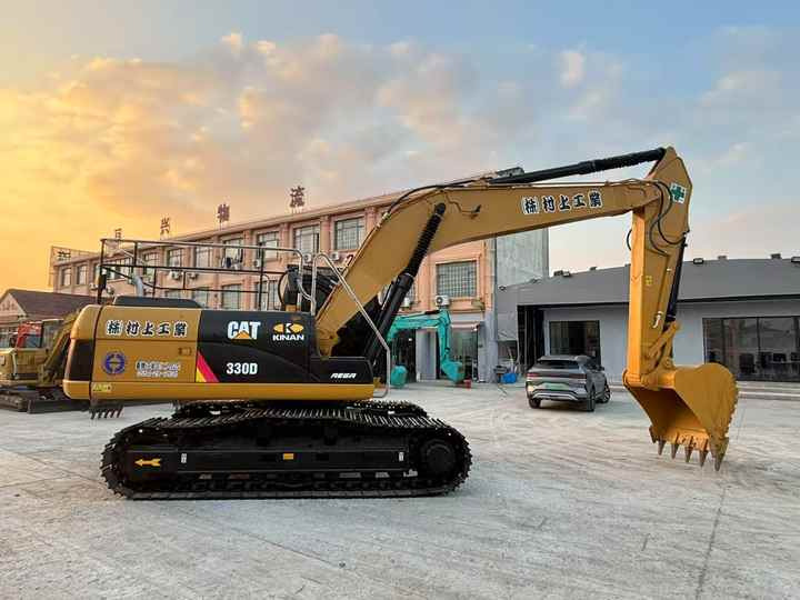 Original Japan Cat Excavadora Caterpillar 330D2L Excavator Digger Cat 330d Heavy Machinery for Construction - Bager: slika 3 Original Japan Cat Excavadora Caterpillar 330D2L Excavator Digger Cat 330d Heavy Machinery for Construction - Bager: slika 3