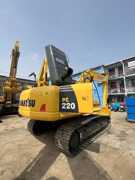 Original Japan Komatsu PC220 used excavator for sale/second hand komatsu excavator PC200-8 PC220-8 - Bager guseničar: slika 3 Original Japan Komatsu PC220 used excavator for sale/second hand komatsu excavator PC200-8 PC220-8 - Bager guseničar: slika 3
