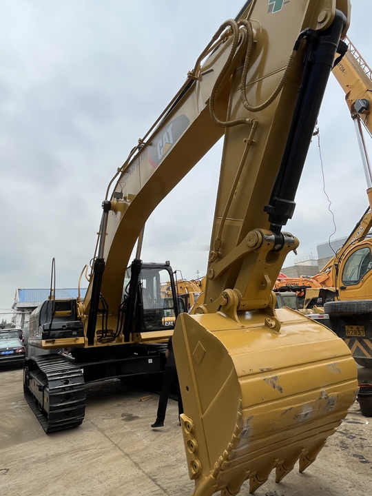 Original japan used CAT 320D 320D2 crawler excavator CAT 320 used excavators second hand excavator for sale - Bager guseničar: slika 4 Original japan used CAT 320D 320D2 crawler excavator CAT 320 used excavators second hand excavator for sale - Bager guseničar: slika 4
