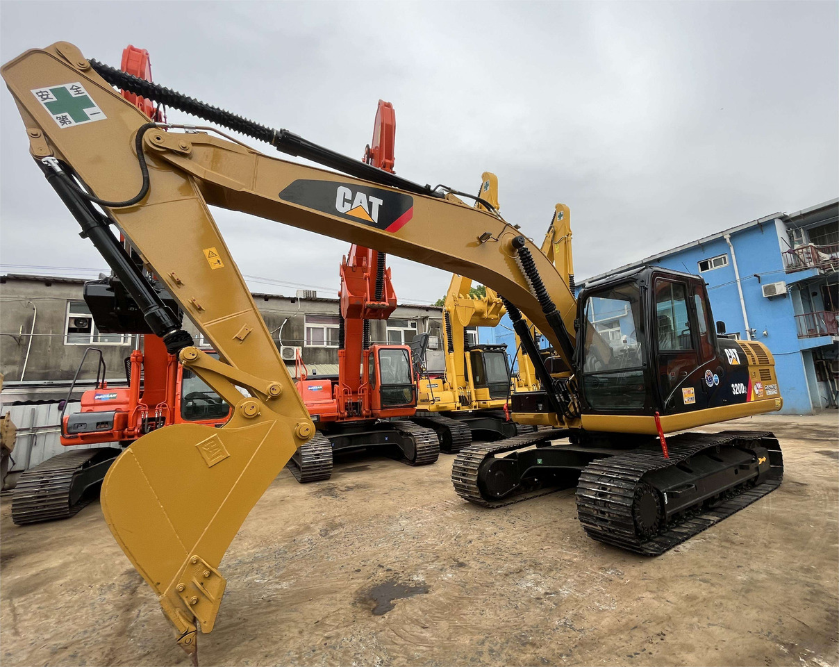 Second Hand Cat Excavator CAT 320D High Quality Japan Used Construction Machine 20ton Excavator - Bager: slika 1 Second Hand Cat Excavator CAT 320D High Quality Japan Used Construction Machine 20ton Excavator - Bager: slika 1