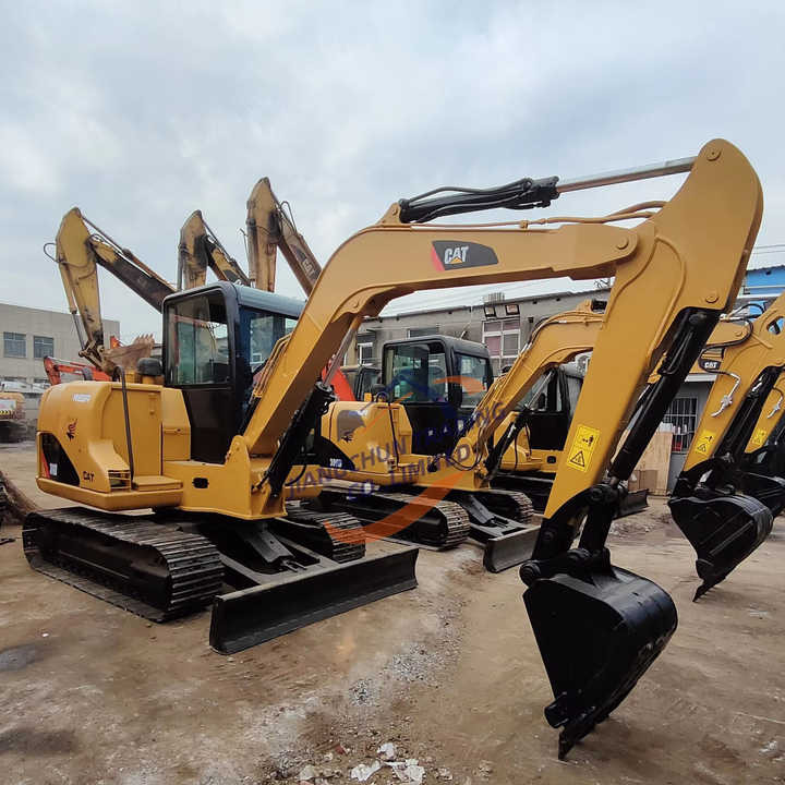 Used 6 ton Excavator Cat 306 306C 306d 306E 306e2 Hydraulic Crawler Excavator Fob Price - Bager guseničar: slika 1 Used 6 ton Excavator Cat 306 306C 306d 306E 306e2 Hydraulic Crawler Excavator Fob Price - Bager guseničar: slika 1