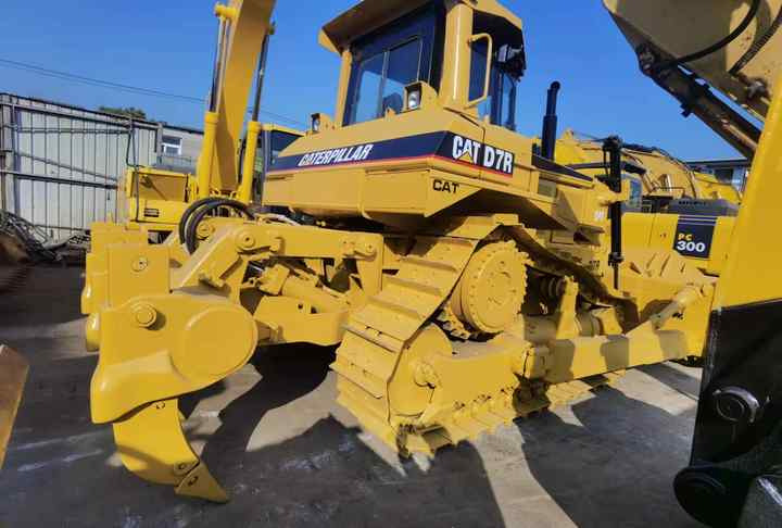 Used Bulldozers CAT D7R D8R with low price in Low Working Hour - Buldožer: slika 3 Used Bulldozers CAT D7R D8R with low price in Low Working Hour - Buldožer: slika 3