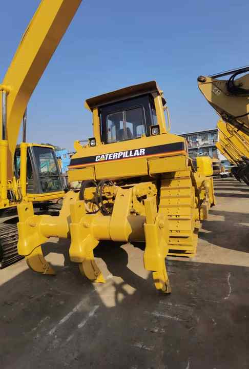 Used Bulldozers CAT D7R D8R with low price in Low Working Hour - Buldožer: slika 4 Used Bulldozers CAT D7R D8R with low price in Low Working Hour - Buldožer: slika 4