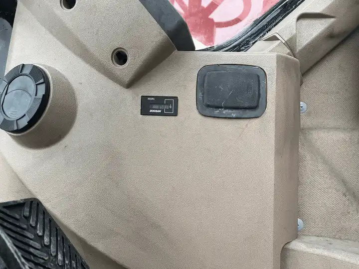 Used Doosan Dh150W-7 Medium 15 Ton Second-Hand Construction Machinery Doosan 60W/150W/210W in Stock - Bager: slika 2 Used Doosan Dh150W-7 Medium 15 Ton Second-Hand Construction Machinery Doosan 60W/150W/210W in Stock - Bager: slika 2