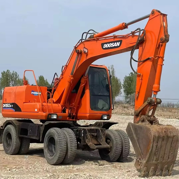 Used Doosan Dh150W-7 Wheel Digger Excavator Second Hand Original Korea Doosan Dh150W-7 150W Wheel Excavator Doosan 15 Tons - Bager točkaš: slika 1 Used Doosan Dh150W-7 Wheel Digger Excavator Second Hand Original Korea Doosan Dh150W-7 150W Wheel Excavator Doosan 15 Tons - Bager točkaš: slika 1