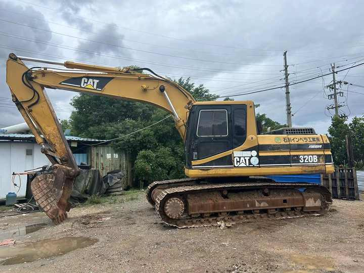 Used Excavator Cat 320bl Best Second Hand Excavator Caterpillar 320 320d 320b for Sale in Shanghai - Bager guseničar: slika 3 Used Excavator Cat 320bl Best Second Hand Excavator Caterpillar 320 320d 320b for Sale in Shanghai - Bager guseničar: slika 3
