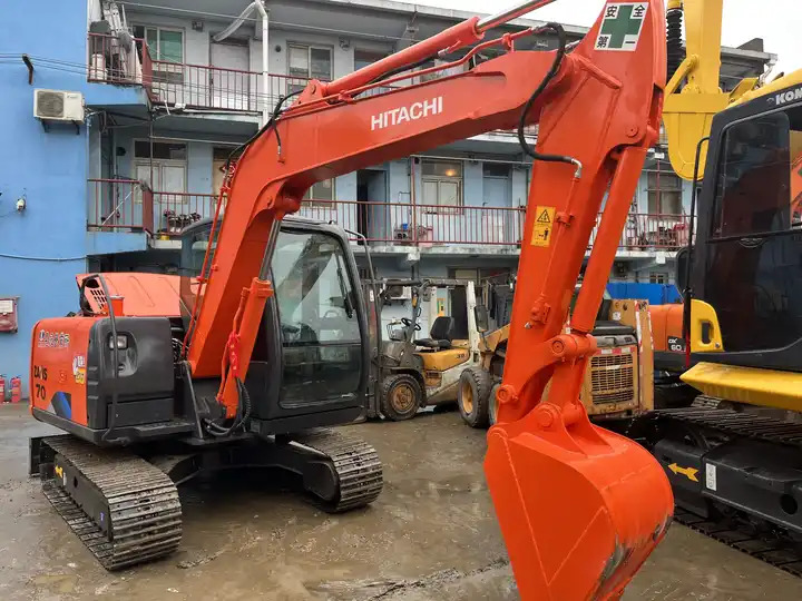 Bager guseničar Used Hitachi excavator ZX70 in good condition for sale: slika 6