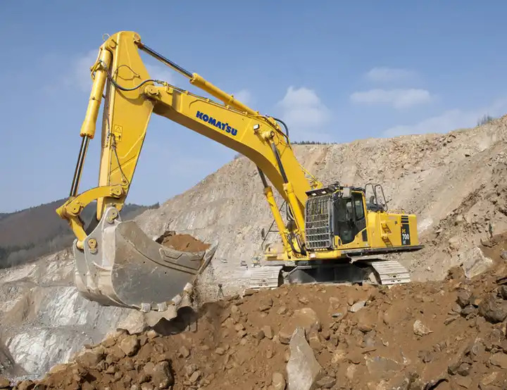 Used Komatsu PC700 Excavator Low Price for Sale Used Excavator PC220 PC200 PC240 PC650 PC700 PC800 - Bager: slika 1 Used Komatsu PC700 Excavator Low Price for Sale Used Excavator PC220 PC200 PC240 PC650 PC700 PC800 - Bager: slika 1