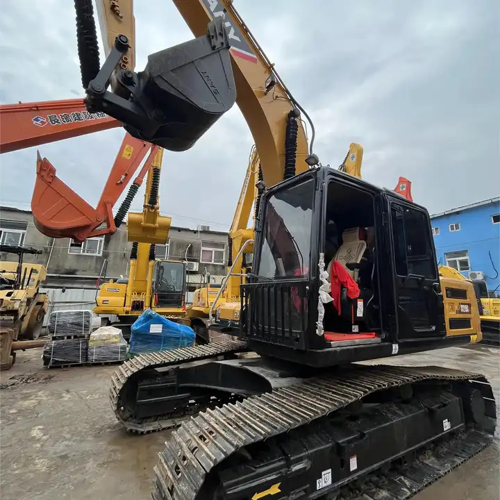 Used digger second Hand 20 ton Excavator Sany 215cpro Crawler Excavator on sale - Bager guseničar: slika 1 Used digger second Hand 20 ton Excavator Sany 215cpro Crawler Excavator on sale - Bager guseničar: slika 1