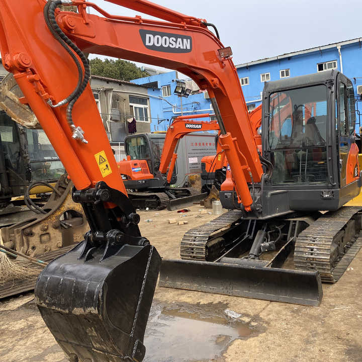Used excavator doosan dx60 excavators earth-moving machinery doosan dx60 dx80 dx75 dx225 for sale - Bager guseničar: slika 1 Used excavator doosan dx60 excavators earth-moving machinery doosan dx60 dx80 dx75 dx225 for sale - Bager guseničar: slika 1