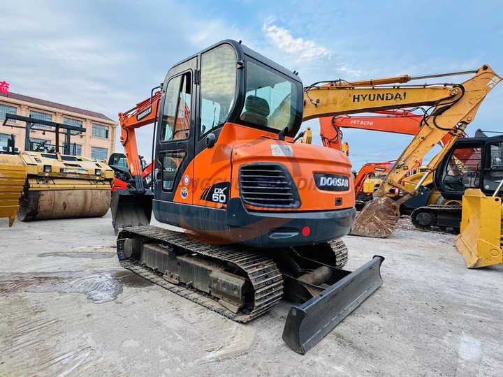 Used excavator doosan dx60 excavators earth-moving machinery doosan dx60 dx80 dx75 dx225 for sale - Bager guseničar: slika 3 Used excavator doosan dx60 excavators earth-moving machinery doosan dx60 dx80 dx75 dx225 for sale - Bager guseničar: slika 3