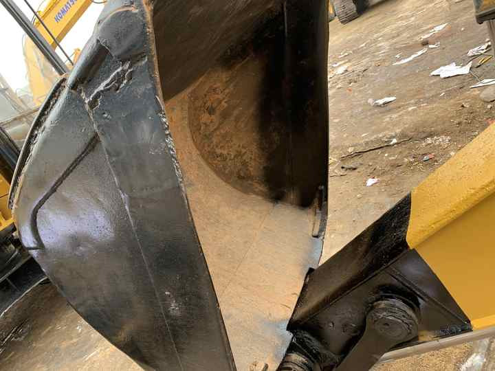 New price for Used 320BL Hydraulic Crawler Excavator in good condition Suitable For Construction/ Agriculture Digging - Bager guseničar: slika 3 New price for Used 320BL Hydraulic Crawler Excavator in good condition Suitable For Construction/ Agriculture Digging - Bager guseničar: slika 3