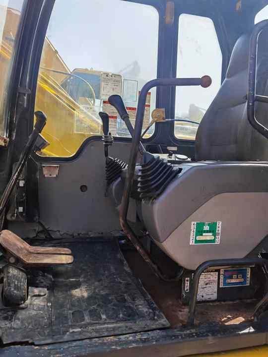 Nice porfmance Japanese Hot Selling Good Condition Used Excavator Komatsu PC120 Cheap Price PC210 PC220-8 pc120 pc130 - Bager guseničar: slika 4 Nice porfmance Japanese Hot Selling Good Condition Used Excavator Komatsu PC120 Cheap Price PC210 PC220-8 pc120 pc130 - Bager guseničar: slika 4