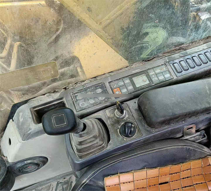 Perfect performance USED CATERPILLAR 320CL Hydraulic Crawler Excavator Suitable For Construction - Bager guseničar: slika 1 Perfect performance USED CATERPILLAR 320CL Hydraulic Crawler Excavator Suitable For Construction - Bager guseničar: slika 1